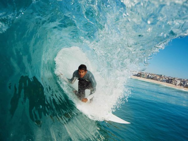 Surfing the North Shore: A Paradise for Wave Riders